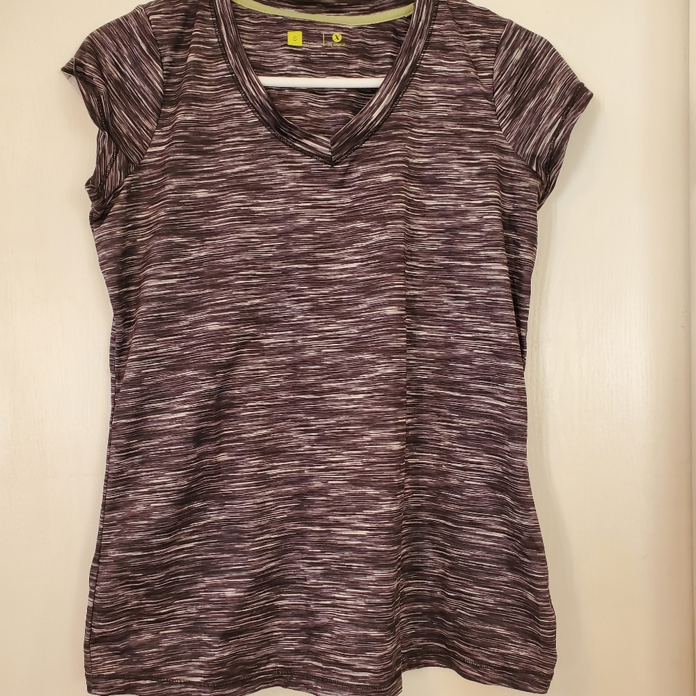 Xersion Gray workout v neck tee size S used